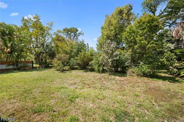 $275,000 | 2225 Dover Avenue, Fort Myers, FL 33907