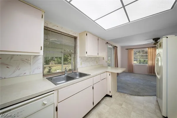 $275,000 | 2225 Dover Avenue, Fort Myers, FL 33907