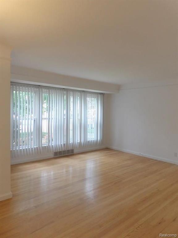 15418 Champaign Road Allen Park, MI 48101 - Photo 15 of 37
