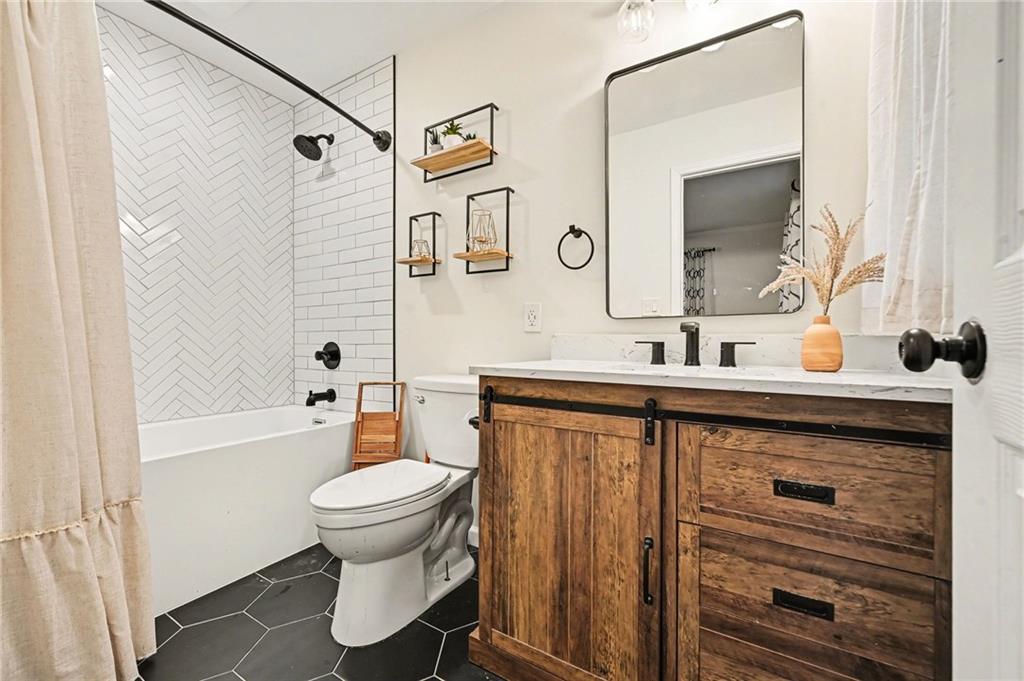 4209 Grandview Road Kansas City, MO 64137 - Photo 14 of 39