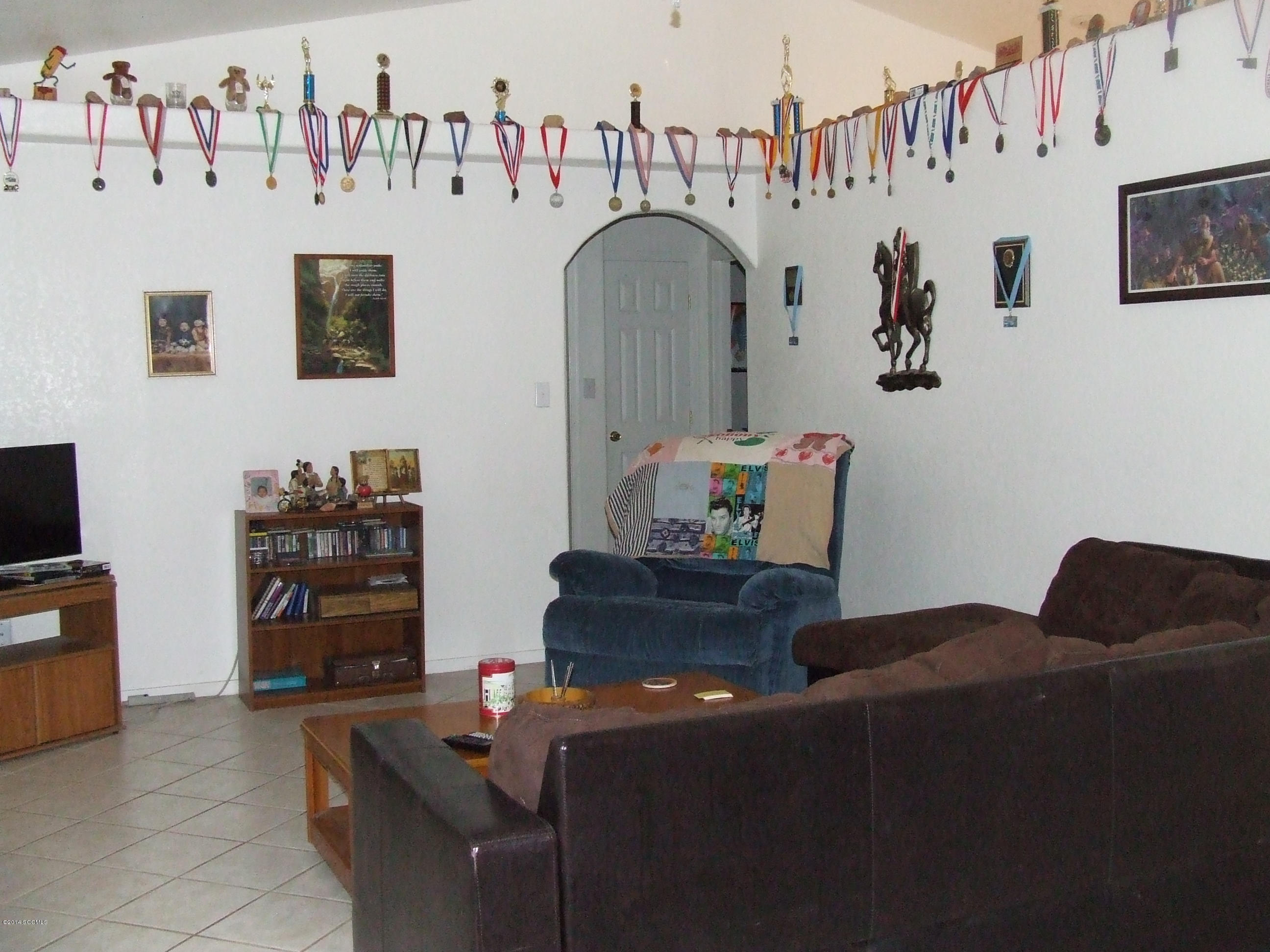 1143 Pedro Court Rio Rico, AZ 85648 - Photo 3 of 14 a living room with furniture