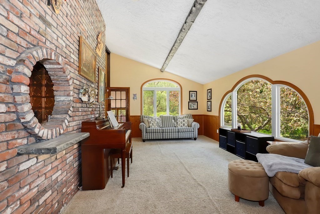 111 Meredith Road Tewksbury, MA 01876 - Photo 12 of 40 Gallery Image 12