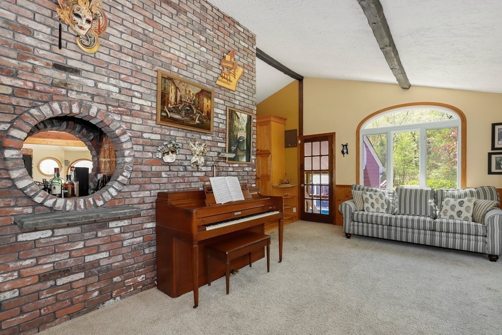 111 Meredith Road Tewksbury, MA 01876 - Photo 14 of 40 Gallery Image 14
