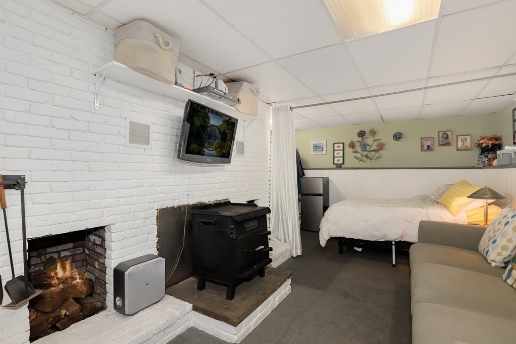 111 Meredith Road Tewksbury, MA 01876 - Photo 23 of 40 Gallery Image 23