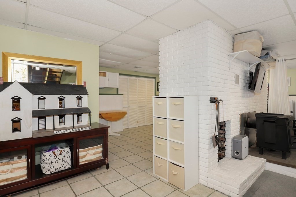 111 Meredith Road Tewksbury, MA 01876 - Photo 28 of 40 Gallery Image 28