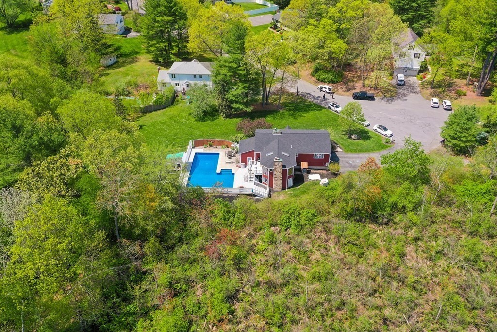 111 Meredith Road Tewksbury, MA 01876 - Photo 36 of 40 Gallery Image 36