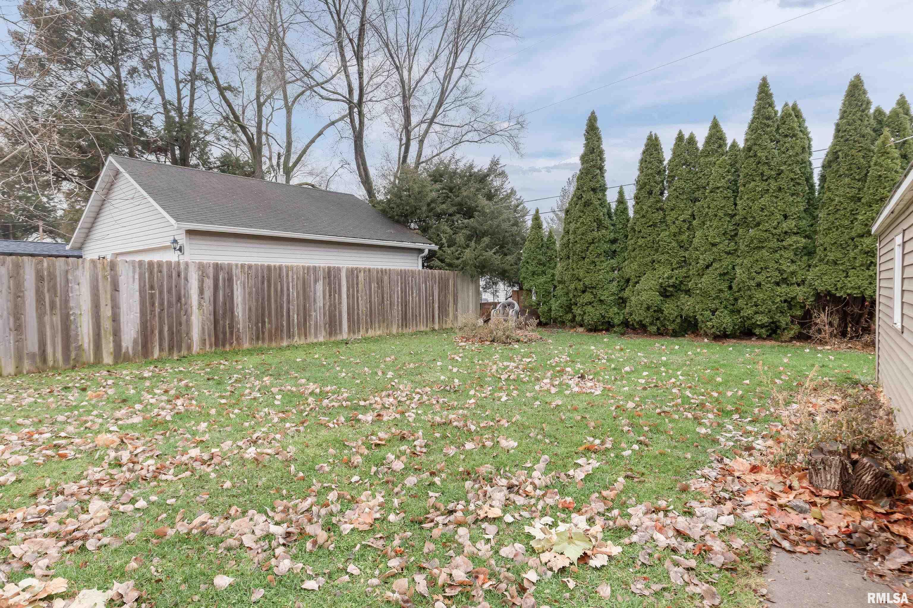 963 40th Street Moline, IL 61265 - Photo 26 of 26 Gallery Image 26