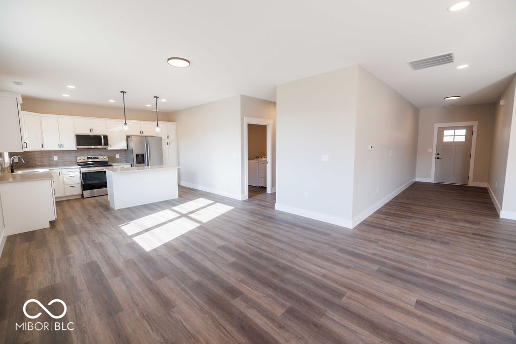 110 Pin Oak Road Spencer, IN 47460 - Photo 2 of 36