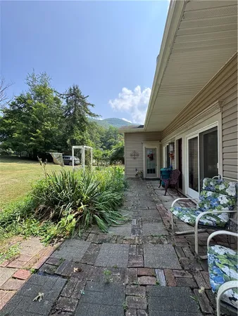 $374,900 | 7227 3rd Street, Driftwood, PA 15832