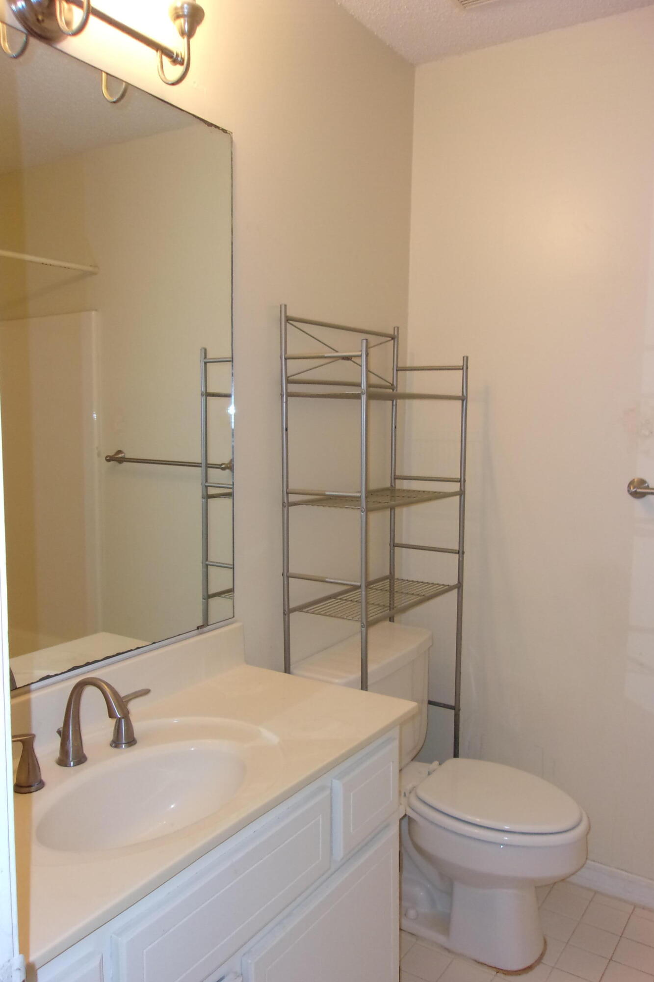 33 Regent Road Crestview, FL 32539 - Photo 9 of 11 Gallery Image 9