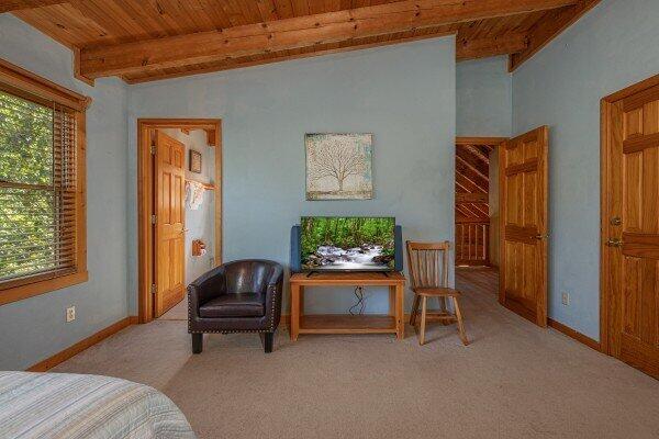 237 Cherokee Path Way Sevierville, TN 37876 - Photo 16 of 25 almost-heaven-fourth-bedroom-amenities-6
