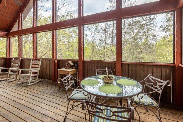 237 Cherokee Path Way Sevierville, TN 37876 - Photo 22 of 25 almost-heaven-outdoor-dining-600x400