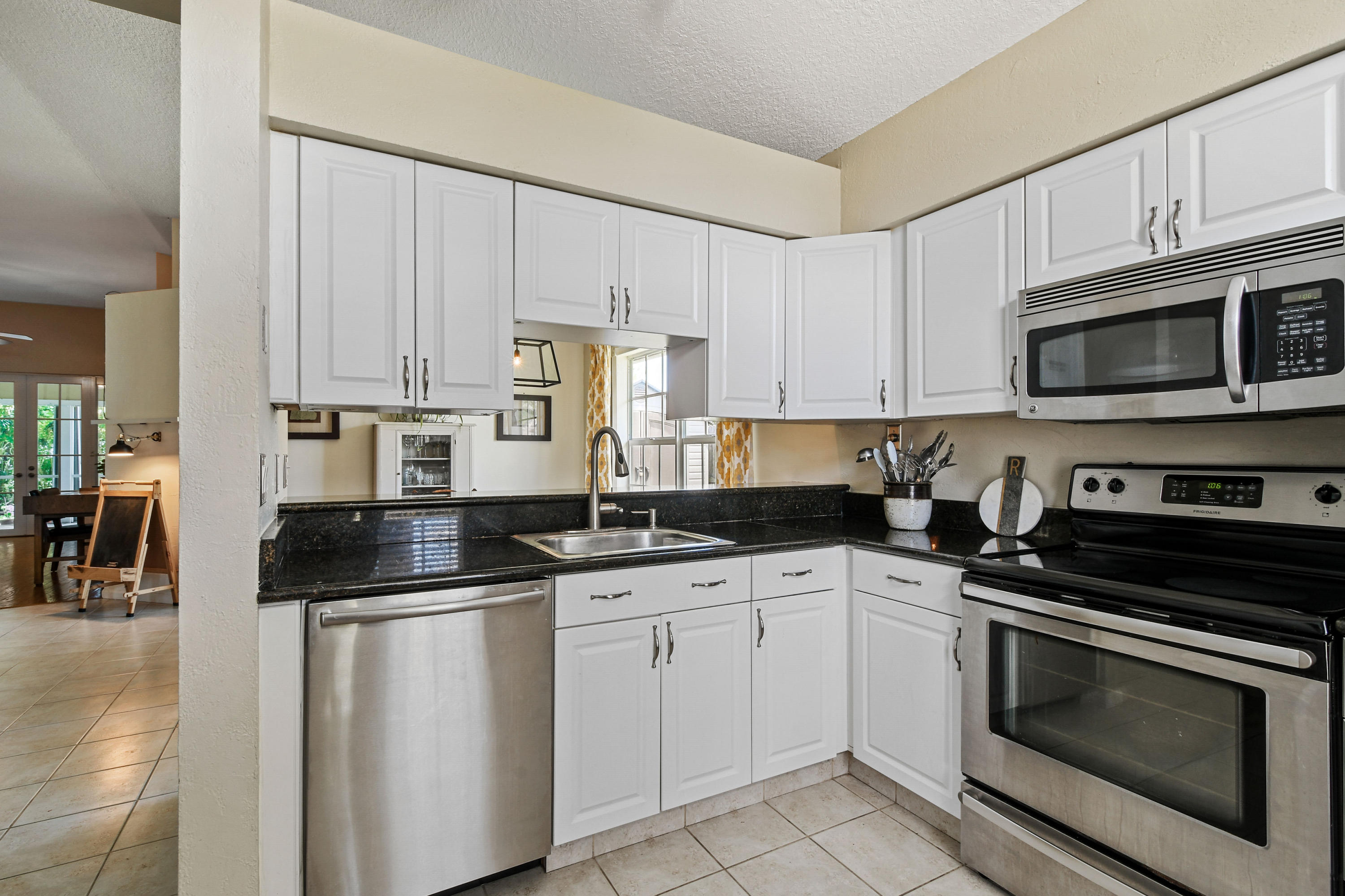6255 Adams Street Jupiter, FL 33458 - Photo 17 of 42 6255AdamsSt_17