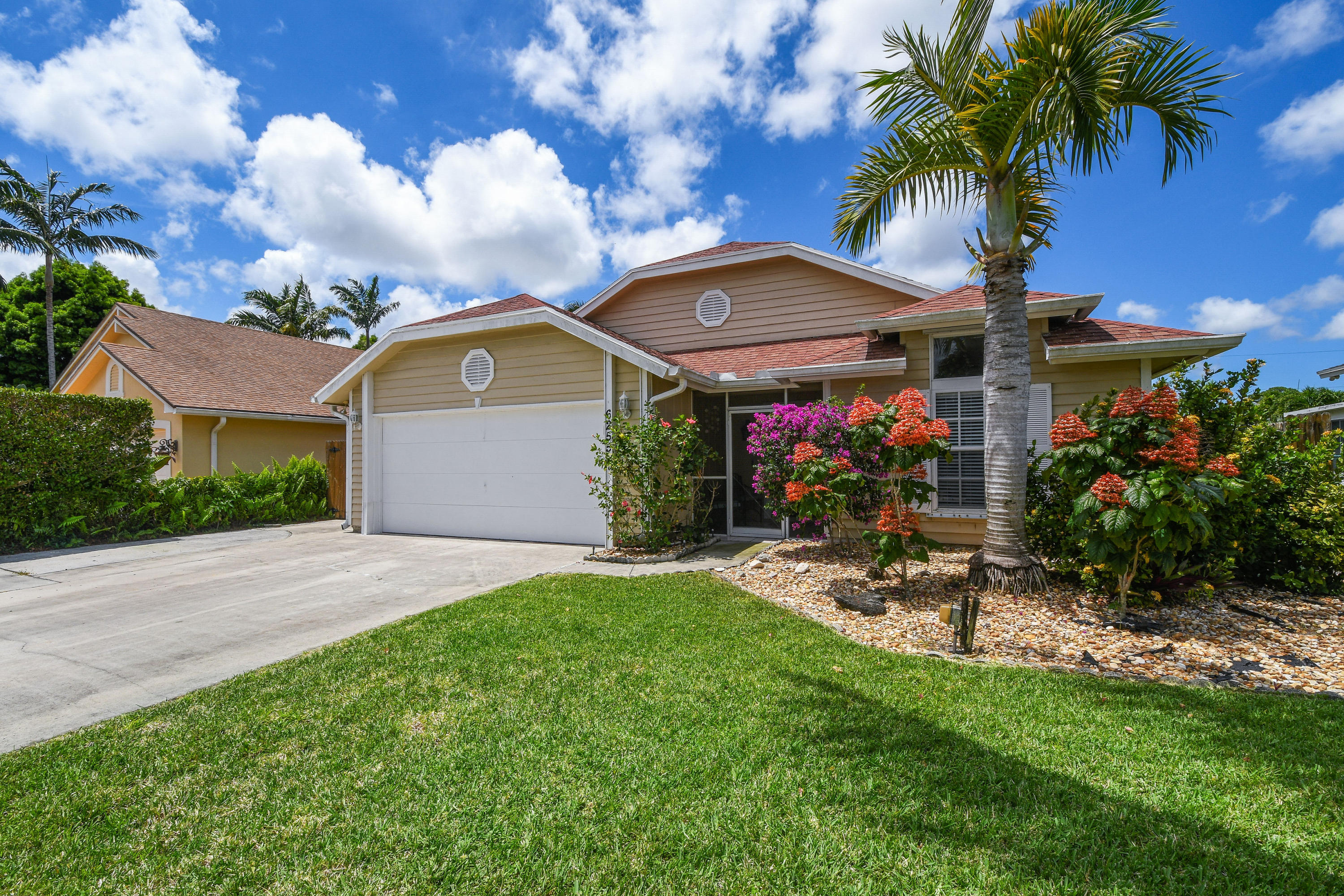 6255 Adams Street Jupiter, FL 33458 - Photo 3 of 42 6255AdamsSt_03