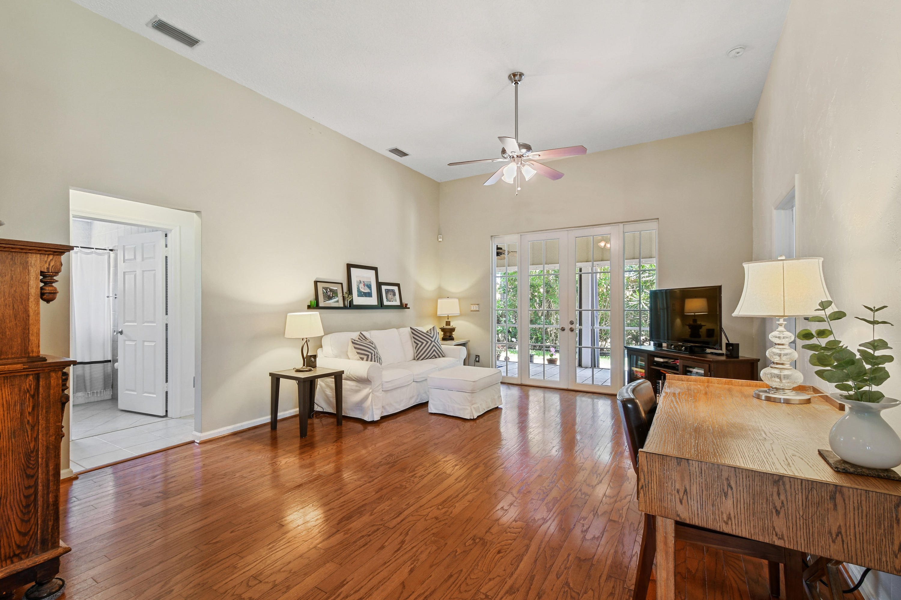 6255 Adams Street Jupiter, FL 33458 - Photo 9 of 42 6255AdamsSt_08