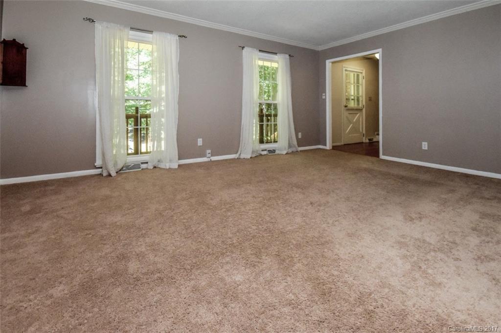 147 Spring Shore Road, Unit 14 Statesville, NC 28677 - Photo 14 of 24 Gallery Image 14