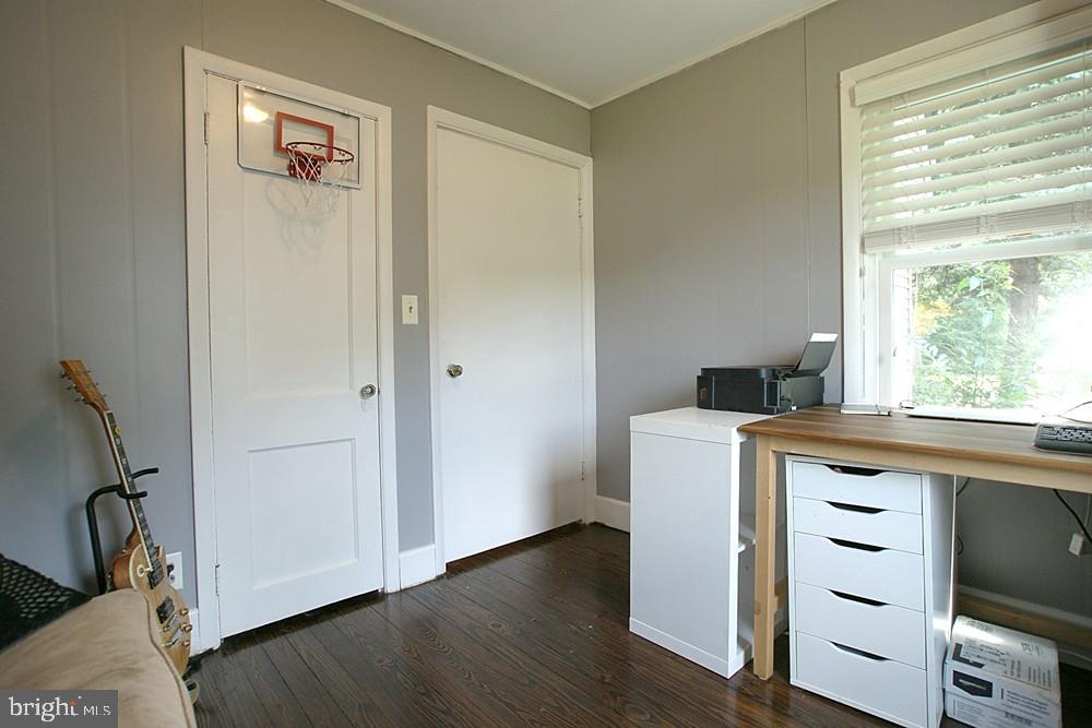 20 Crosswicks Chesterfield Road Chesterfield, NJ 08515 - Photo 25 of 38 Bedroom 3