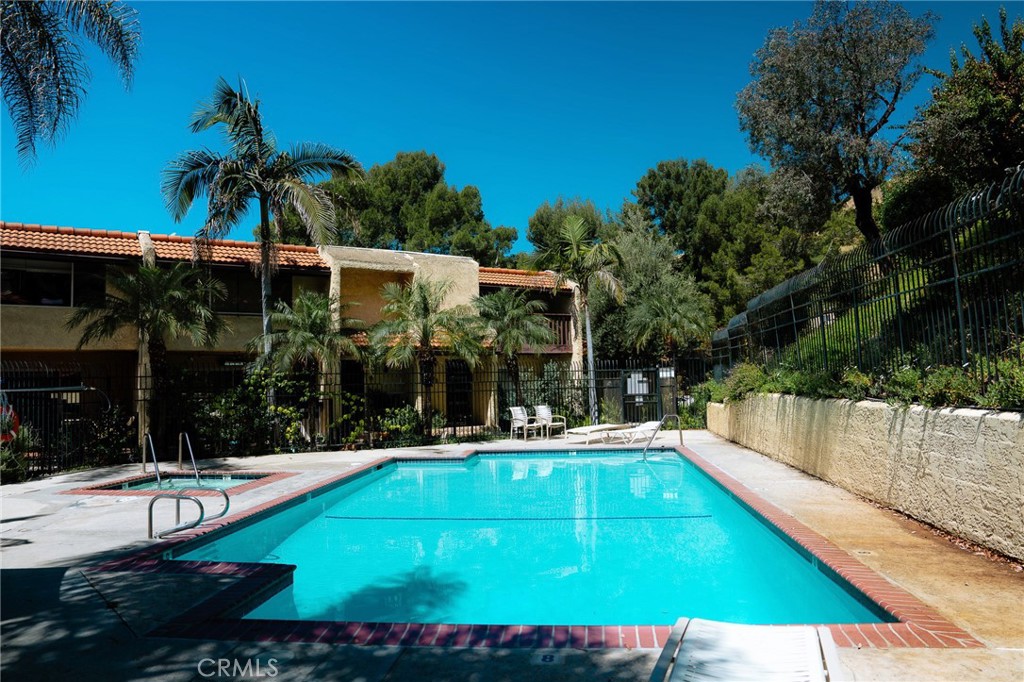 9759 Vía Roma Burbank, CA 91504 - Photo 27 of 29 Community Main Pool
