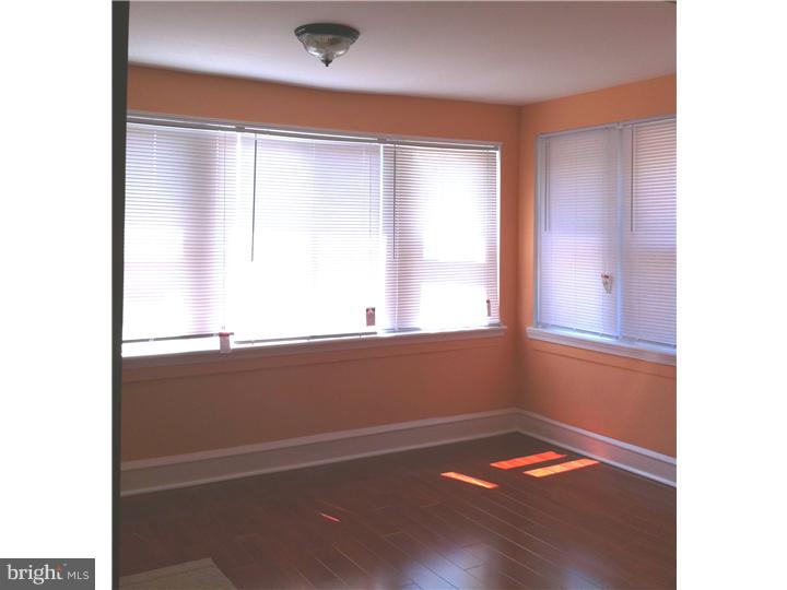 7347 Sommers Road Philadelphia, PA 19138 - Photo 4 of 24 Sun Room