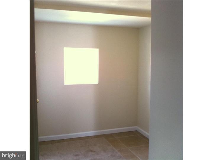 7347 Sommers Road Philadelphia, PA 19138 - Photo 10 of 24 Laundry Room