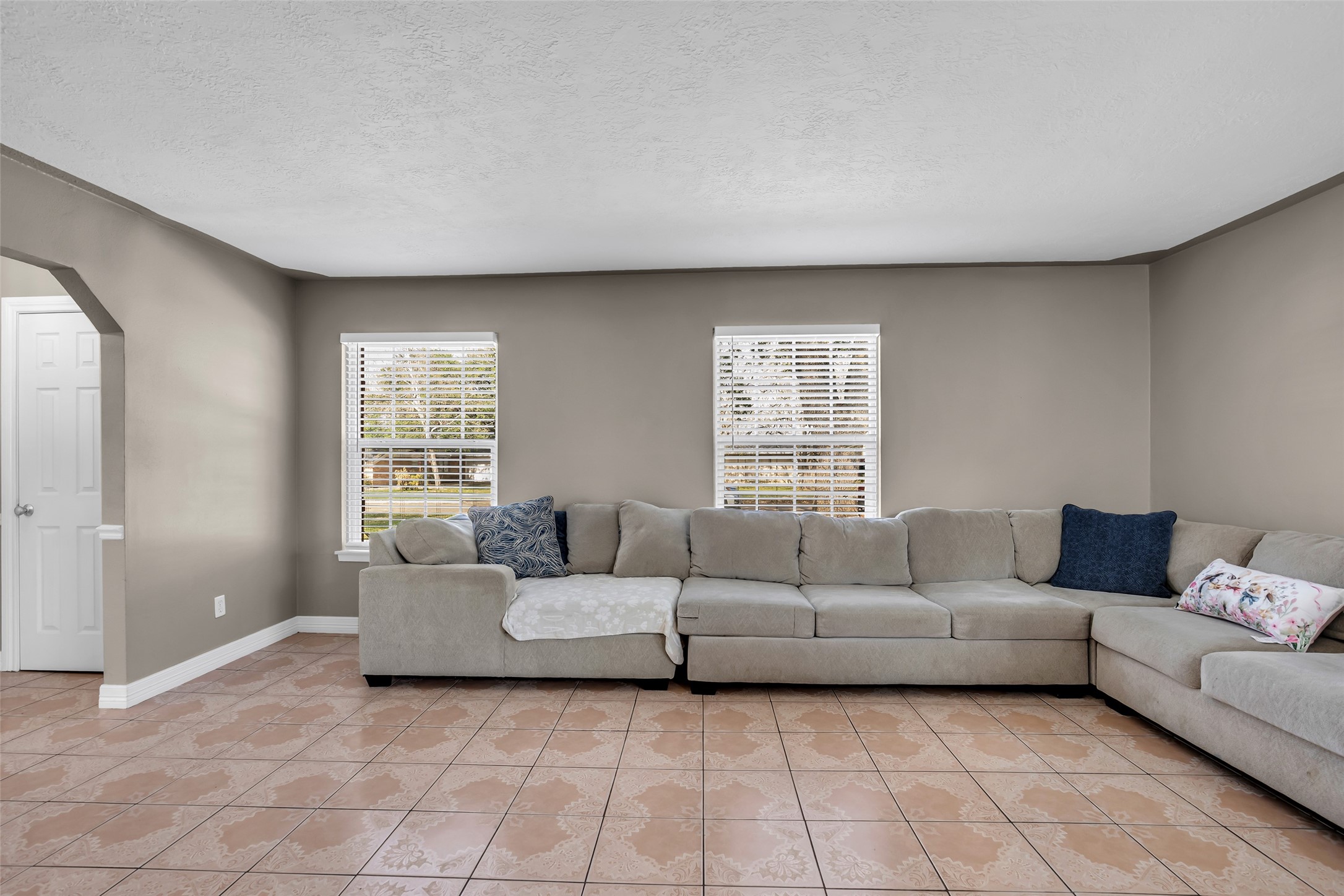 5007 Inverness Drive Baytown, TX 77521 - Photo 11 of 30