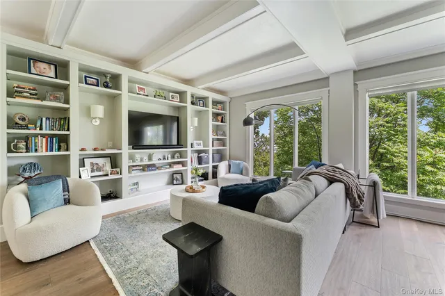 $1,700,000 | 989 Rte 9W, Nyack, NY 10960