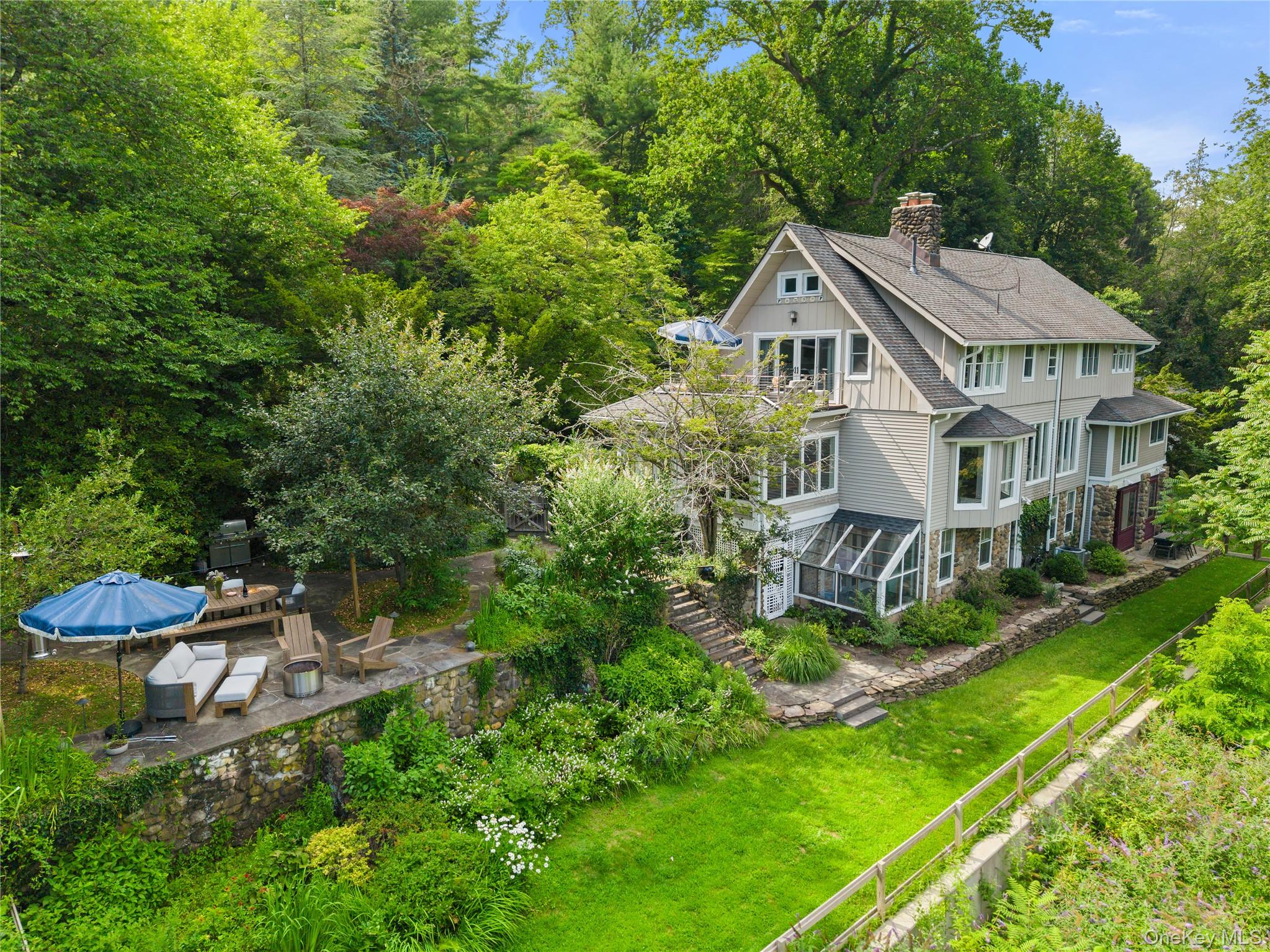 989 Rte 9W Nyack, NY 10960 - Photo 46 of 50 Back of Home