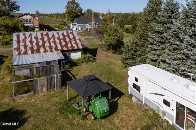 $325,000 | 2 Harold Drive, Altamont, NY 12009