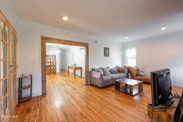 $325,000 | 2 Harold Drive, Altamont, NY 12009