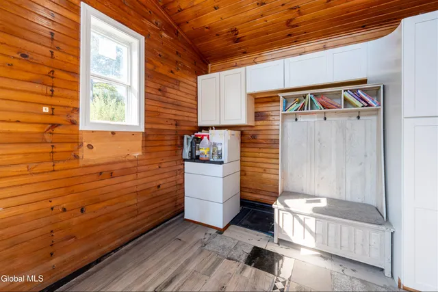 $325,000 | 2 Harold Drive, Altamont, NY 12009