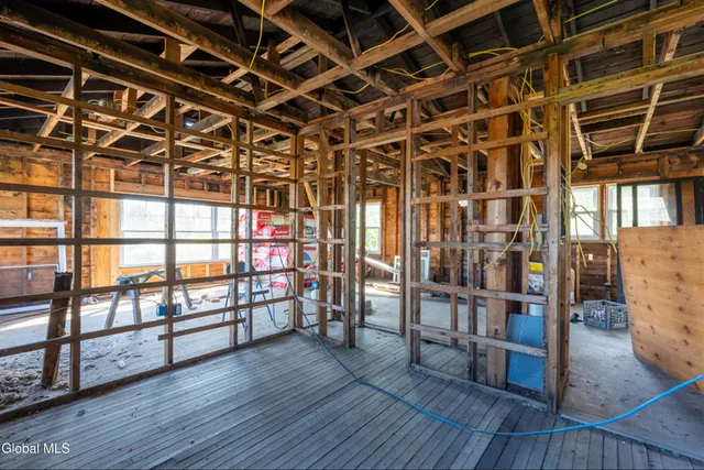 $325,000 | 2 Harold Drive, Altamont, NY 12009