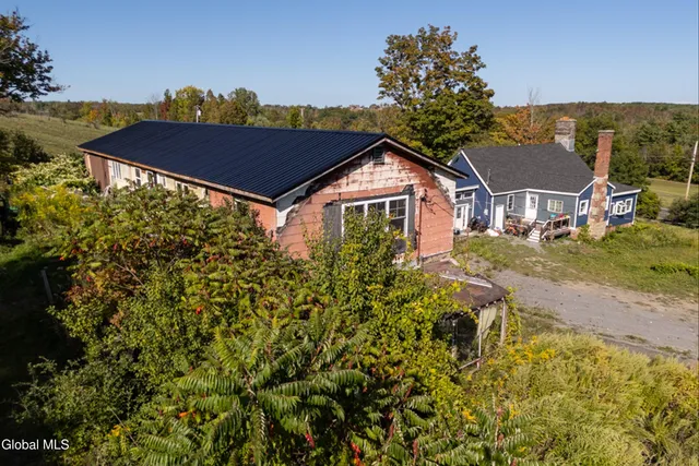 $325,000 | 2 Harold Drive, Altamont, NY 12009