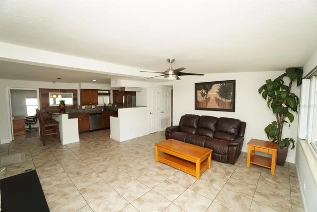 $325,000 | 1002 Orangewalk Drive, Brandon, FL 33511