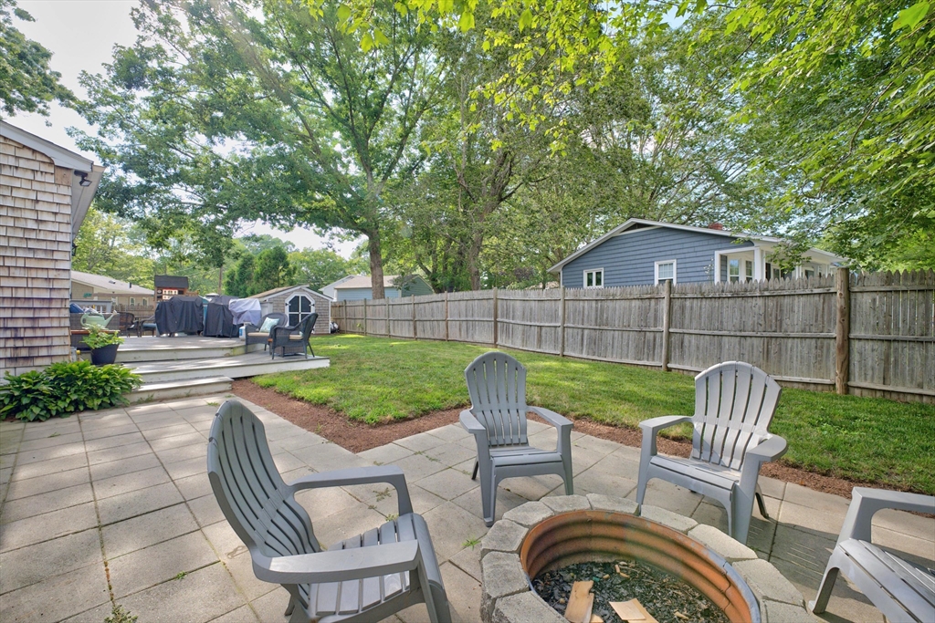 403 Valley Road New Bedford, MA 02745 - Photo 31 of 41