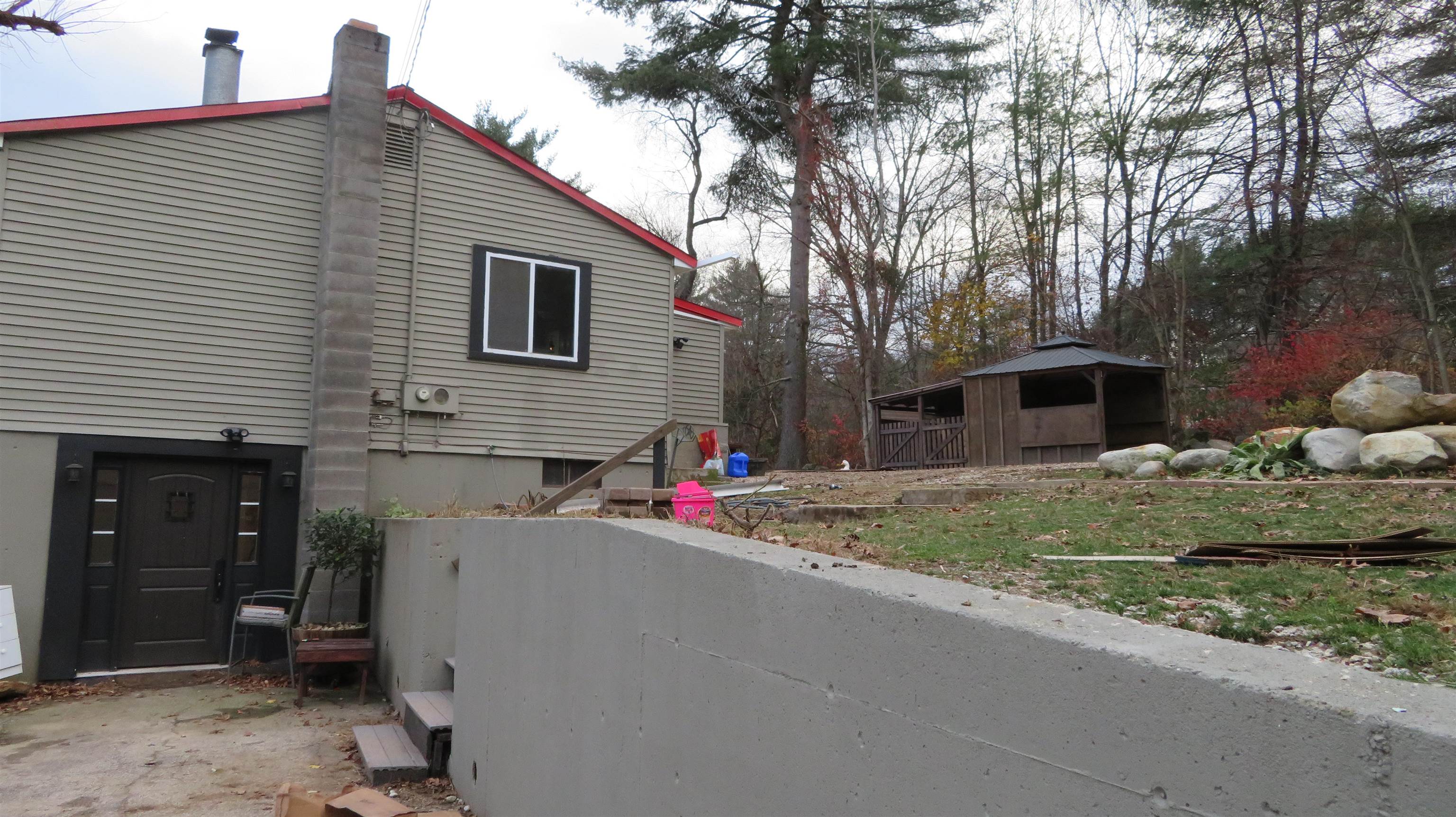 307 Dearborn Road Pembroke, NH 03275 - Photo 3 of 20 Gallery Image 3