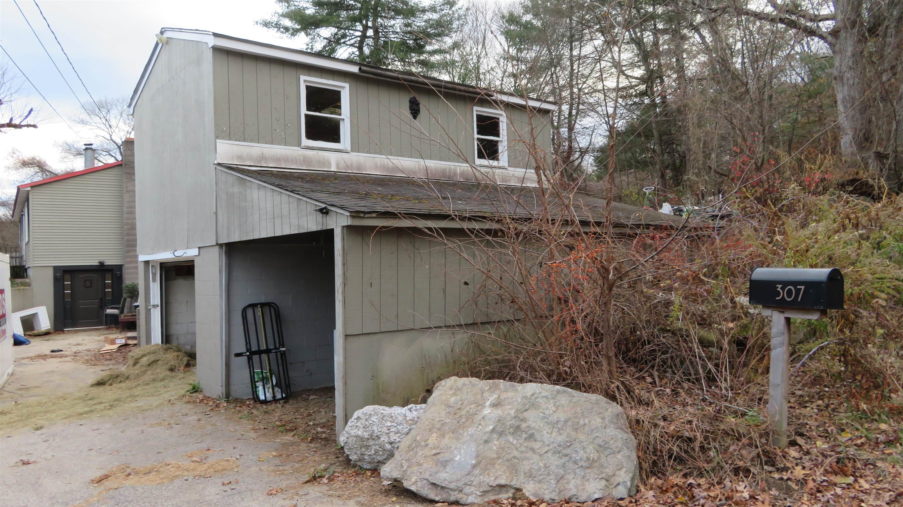 307 Dearborn Road Pembroke, NH 03275 - Photo 4 of 20 Gallery Image 4