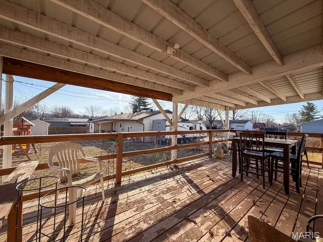 $193,900 | 202 Meadowbrook Drive, Farmington, MO 63640