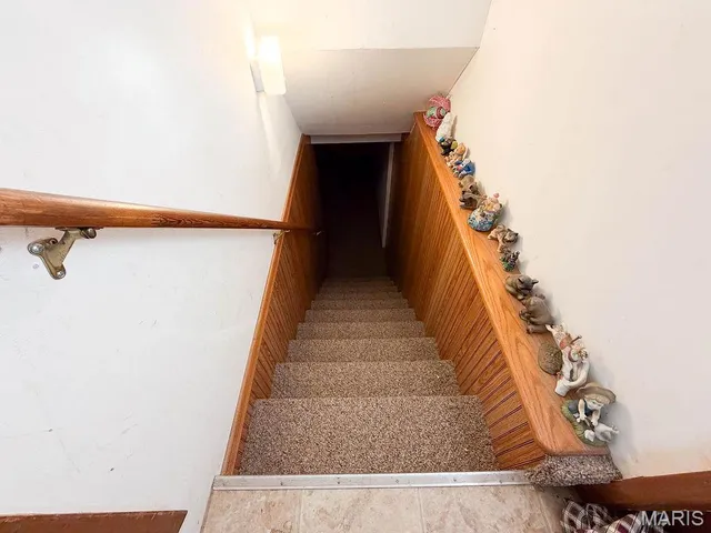 $193,900 | 202 Meadowbrook Drive, Farmington, MO 63640