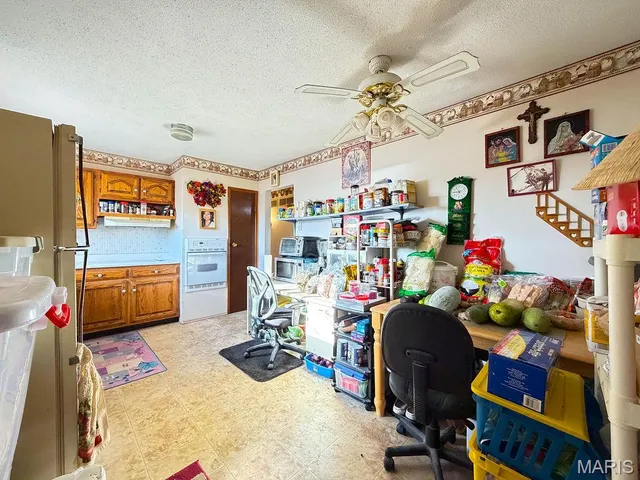 $193,900 | 202 Meadowbrook Drive, Farmington, MO 63640