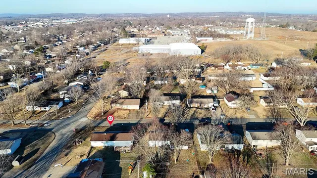 $193,900 | 202 Meadowbrook Drive, Farmington, MO 63640