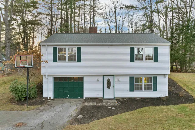 $325,000 | 164 Old Street Road, Peterborough, NH 03458