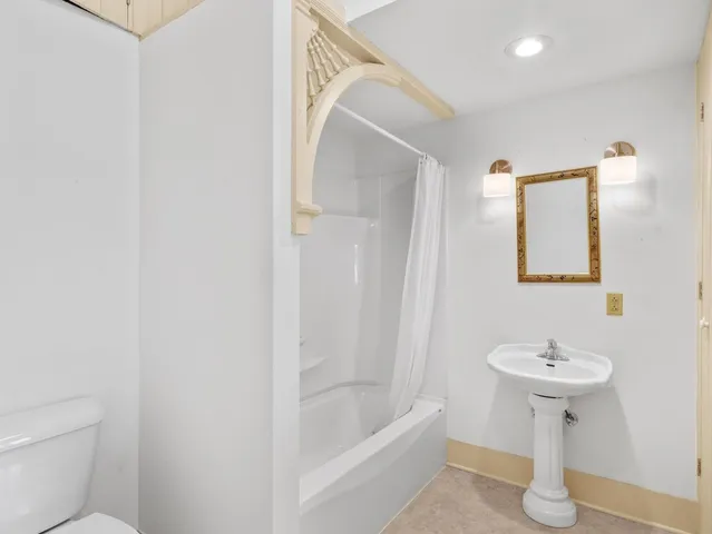 $175,000 | 532 North Charter Street, Monticello, IL 61856