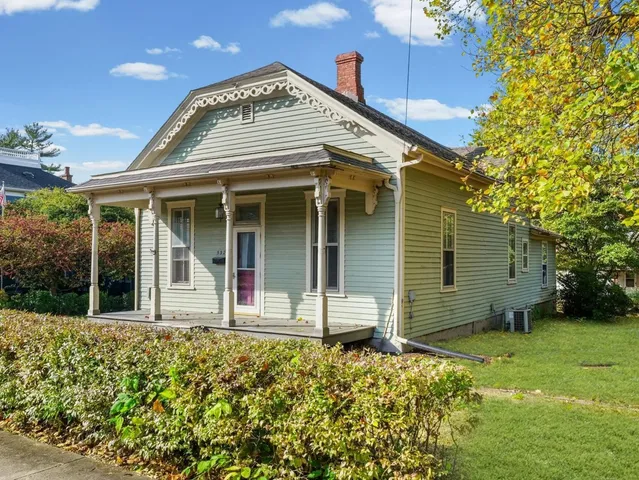 $175,000 | 532 North Charter Street, Monticello, IL 61856