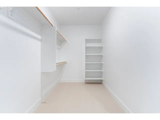 a view of an outdoor space