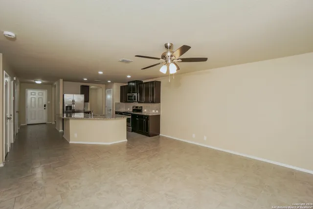 $2,670 | 8939 Hickman Park, San Antonio, TX 78254