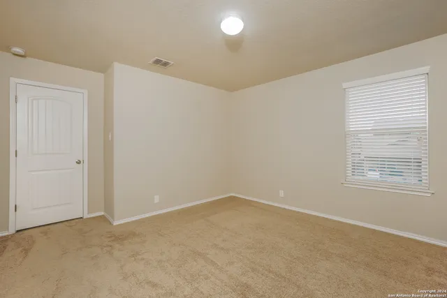 $2,670 | 8939 Hickman Park, San Antonio, TX 78254