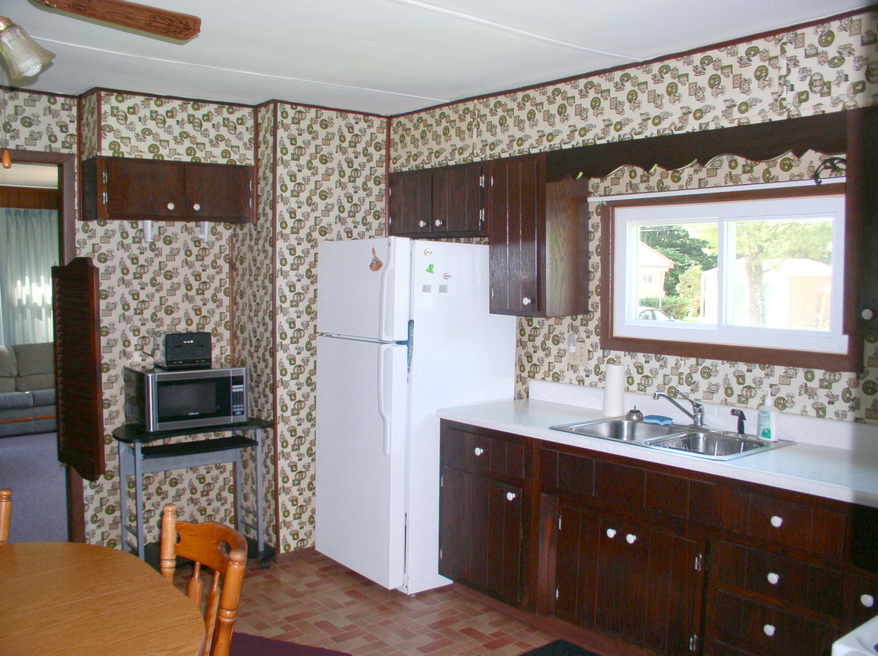 788 Sandmill Road Cheshire, MA 01225 - Photo 9 of 14 Kitchen Comes with All Appliances!