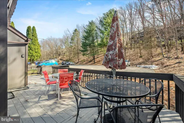 $370,000 | 31 Middle Village Way, Tannersville, PA 18372