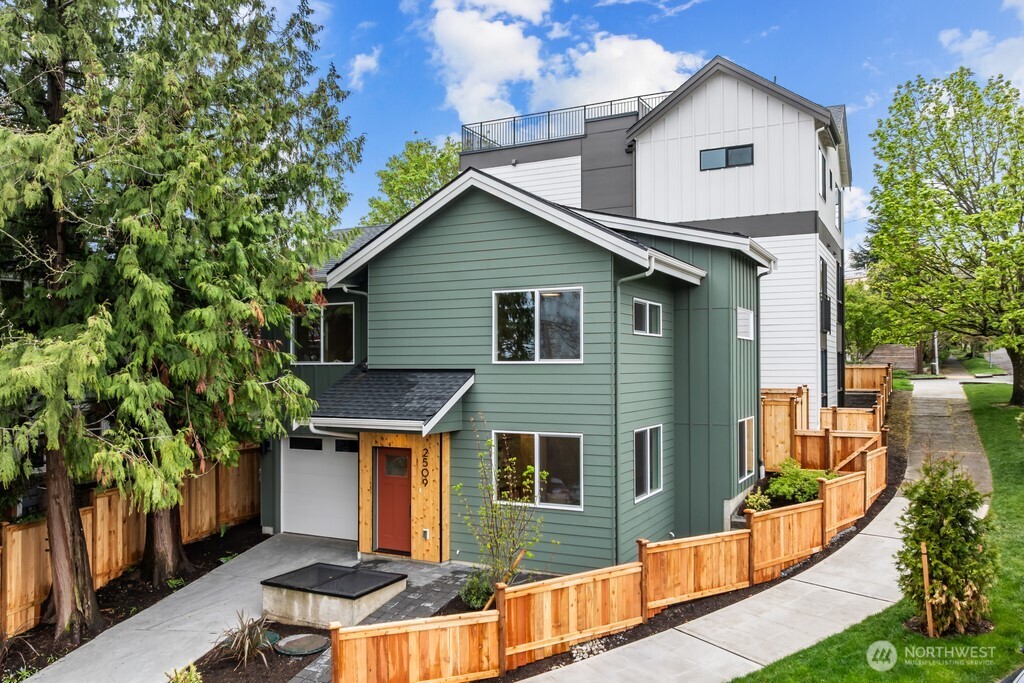 2509 North 42nd Street Seattle, WA 98103 - Photo 19 of 26