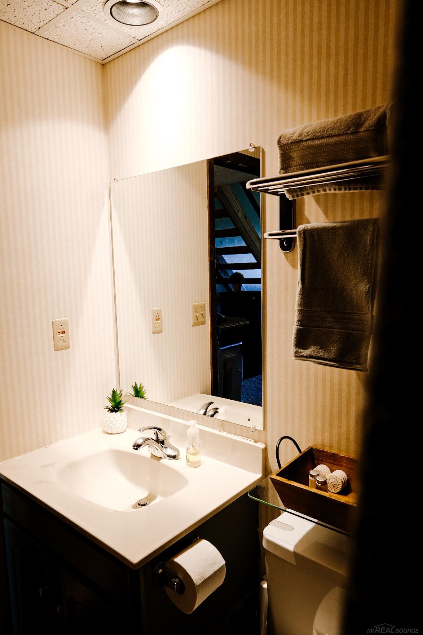 11330 Powderhorn Road, Unit 206 Bessemer, MI 49911 - Photo 16 of 17 Gallery Image 16